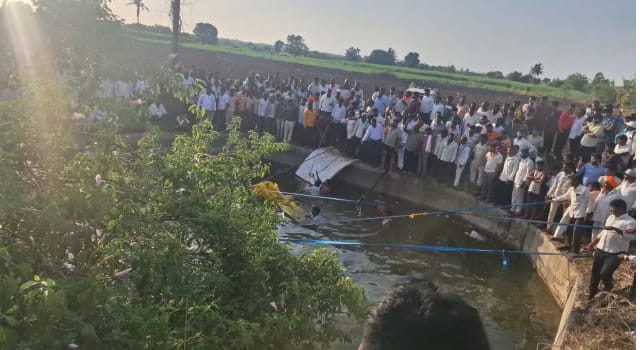 पंढरपूरवर शोककळा! भाविकांचा टेम्पो विहिरीत कोसळून १४ जणांचा जागीच मृत्यू; रांजणी गावावर दुःखाचा डोंगर