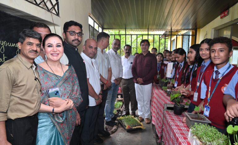 विद्यार्थ्यांनी आधुनिक शिक्षणासोबतच शेती आणि पर्यावरणाचे महत्त्व समजून घेणे गरजेचे: नितीनदादा भिलारे