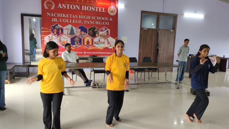 विद्यार्थ्यांच्या कलागुणांचा जल्लोष; ‘नचिकेता हायस्कूल’चा ‘टॅलेंट शो’ ठरला अविस्मरणीय!