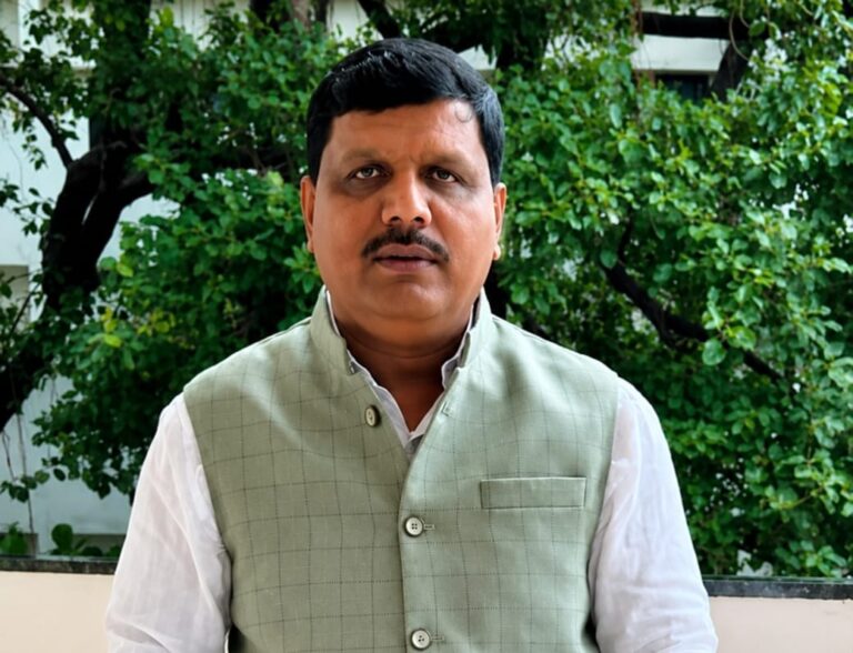 महाबळेश्वर-पाचगणीतील अनधिकृत बांधकाम नोंदणी बंदीचा निर्णय अन्यायकारक; महसूल मंत्र्यांकडे दाद मागणार : राजेंद्र शेठ राजपुरे