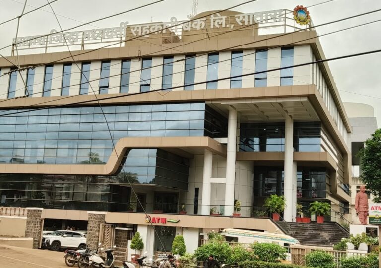 सातारा जिल्हा बँकेत महायुतीची वाटचाल एकला चलो रे दिशेने ….