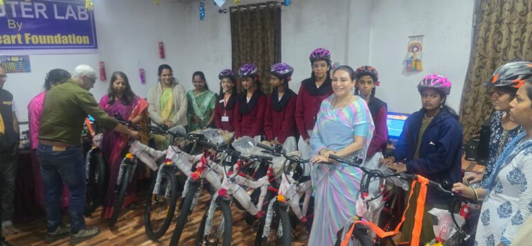 राजपुरी येथील एम. आर. भिलारे हायस्कूलमध्ये गुणवंतांचा गौरव; गोल्डन हार्ट फाउंडेशनतर्फे सायकलींचे वाटप