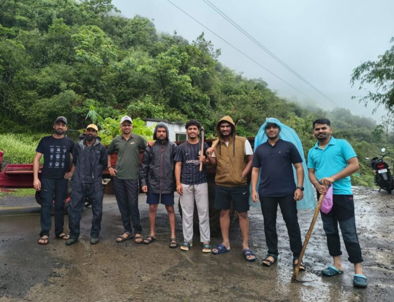 वीर मराठा प्रतिष्ठान’कडून स्वातंत्र्यदिनी उंबरीत २५० झाडांची लागवड