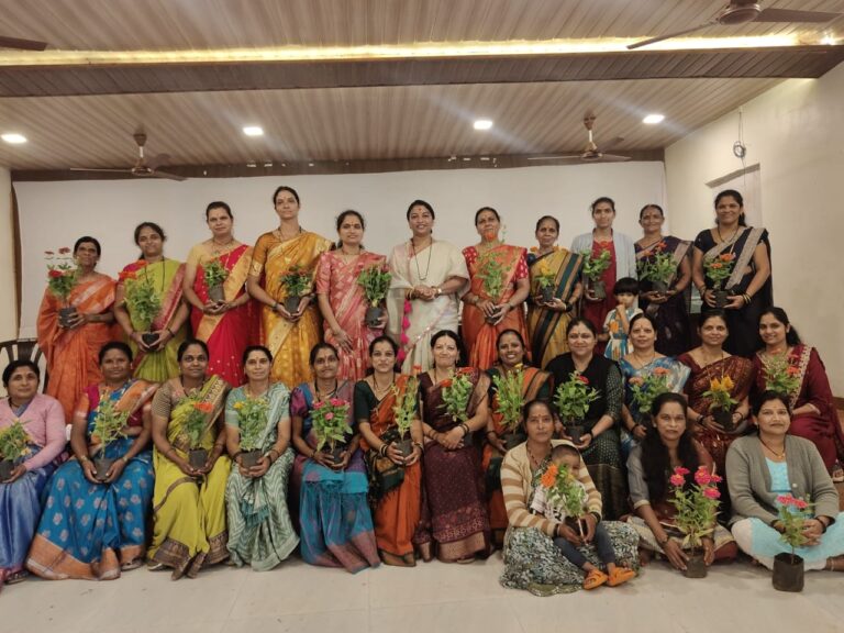 ‘सेवा पर्व’ अभियानाअंतर्गत भिलारमध्ये अंगणवाडी सेविकांचा गौरव; भाजप महिला मोर्चाचा उपक्रम
