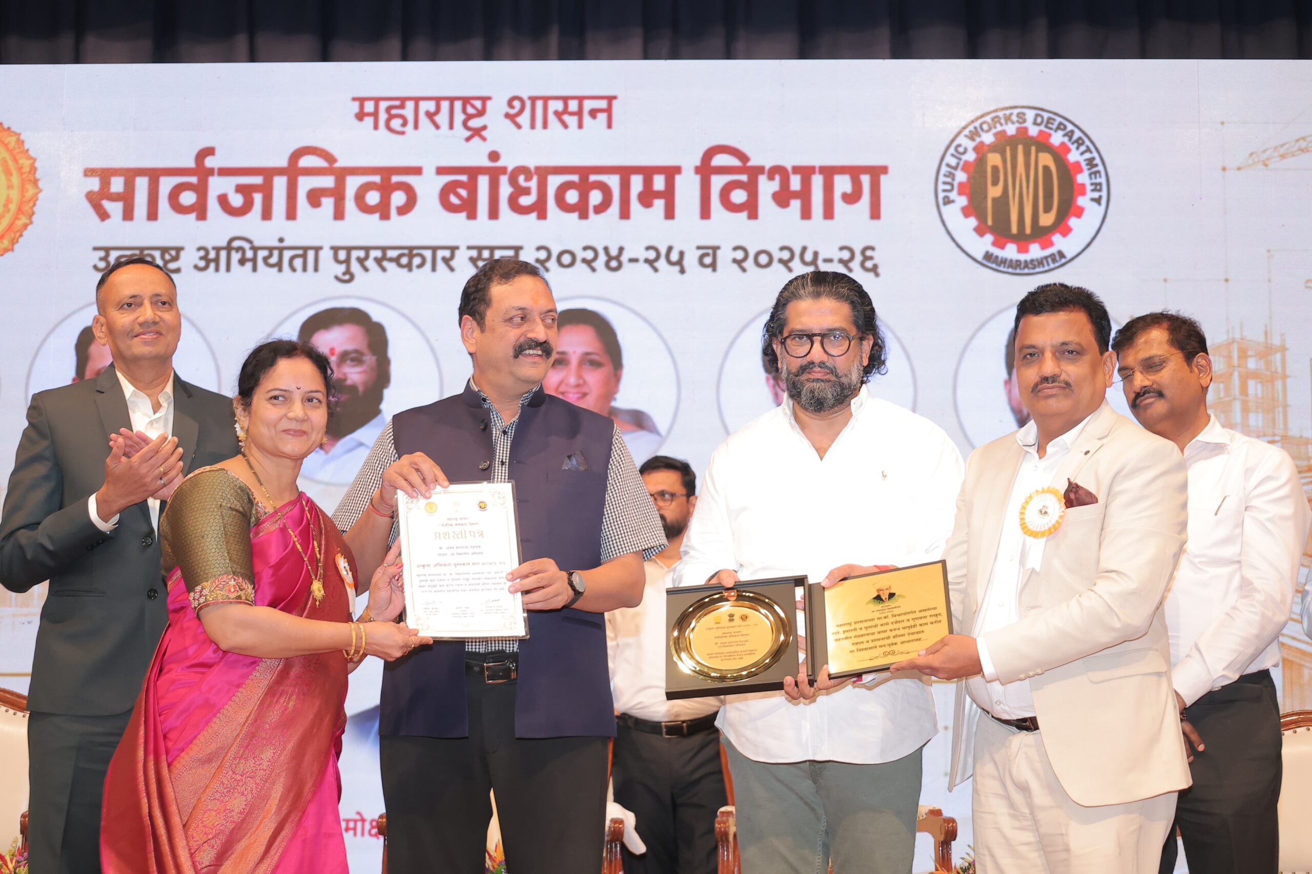 फलटणचे उपअभियंता अजय देशपांडे यांना राज्य शासनाचा ‘उत्कृष्ट अभियंता’ पुरस्कार; बांधकाम मंत्री शिवेंद्रसिंहराजे भोसले यांच्या हस्ते मुंबईत गौरव