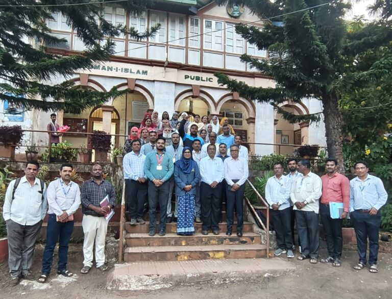 ‘चला शाळेत जाऊया’ अभियानांतर्गत अंजुमन इस्लाम स्कूलमध्ये शिक्षण विभागाच्या पथकाची विशेष भेट